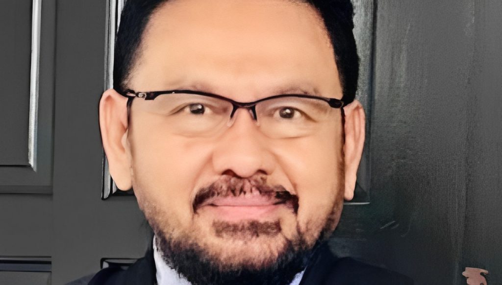 Dato' Dr. Hj Mohd Radzuan bin Hj Ibrahim or Wanrazuhar