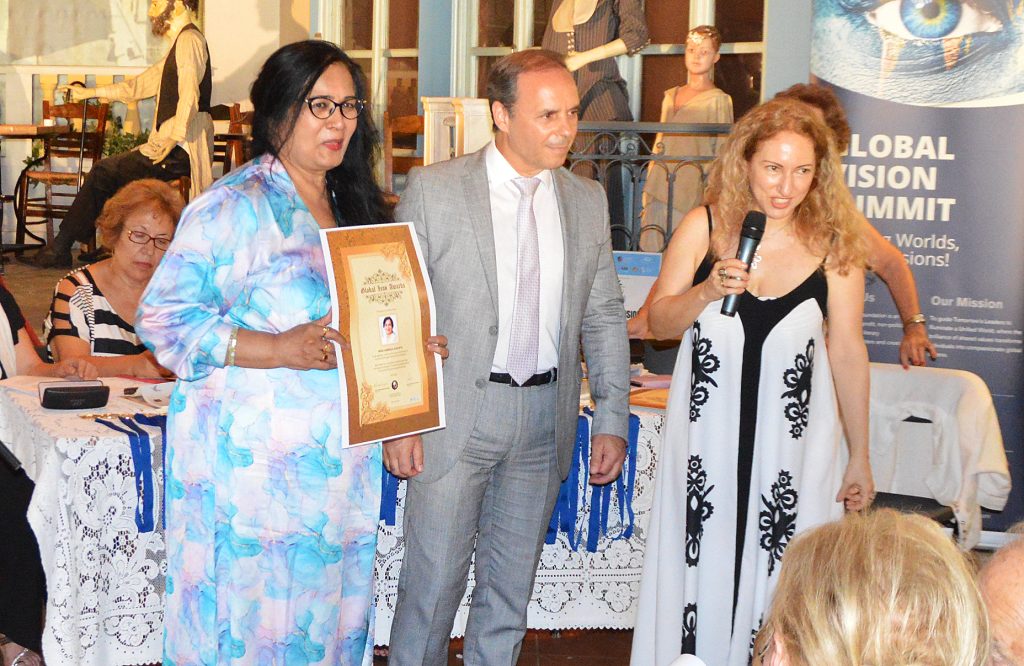 Global Vision Summit 2024: Poet Ambika Ananth Honored with Global Icon Award for Lifetime Contributions to Literature